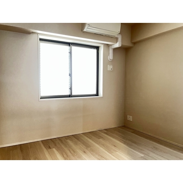 ザ・パークハウス駒沢レジデンス204号室 洋室6帖　2026年3月撮影