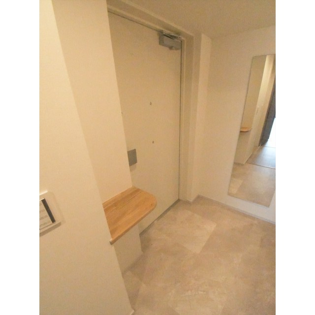 コスモグラシア池田山 玄関