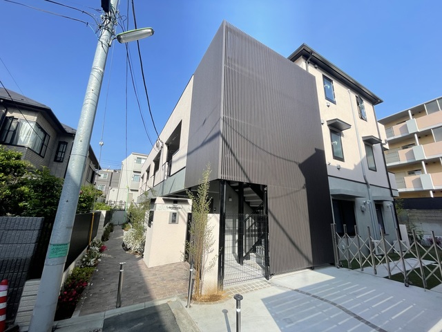 Ｅｎｏ　ＫＡＳＴＡＬＩＡ 外観