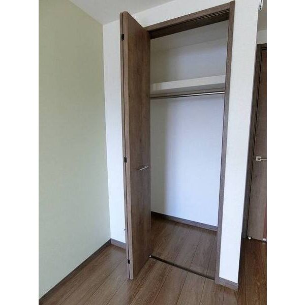 フラット南流山0305号室 収納