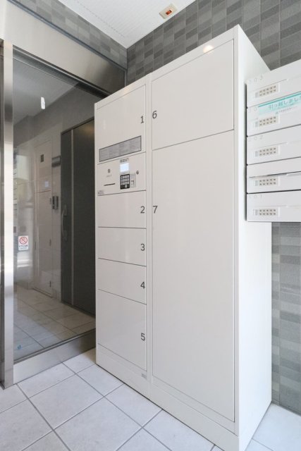 ソシエ東長崎2階 宅配BOX