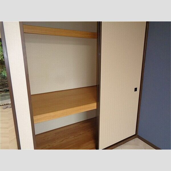 レイクヒルズ373　D 物入れ