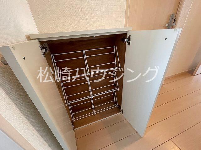 コンフォート新井2階 玄関