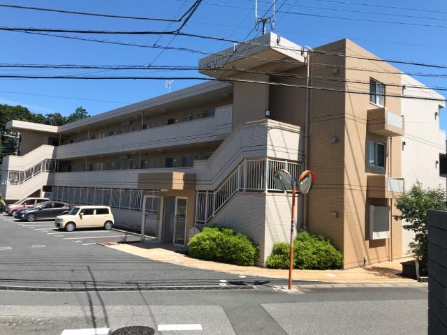 サンシャイン勝田台 外観写真（昼）