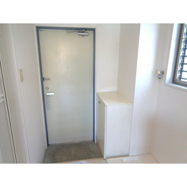 アクセス大塚2階 玄関