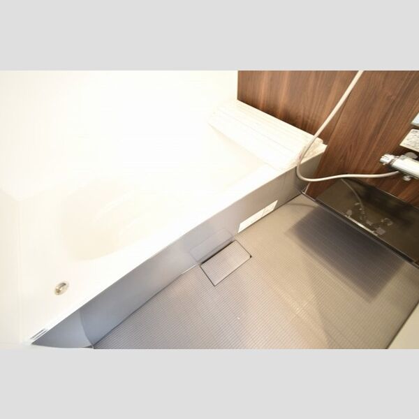 Lupinus　A棟 追い焚き+浴室換気乾燥機付き