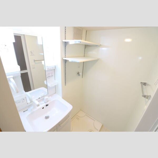 トロイメライ 洗髪洗面化粧台