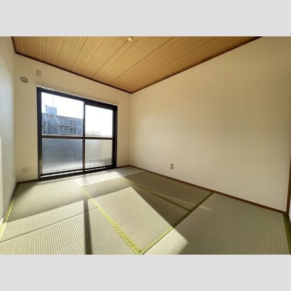 パイントリーハイツ503号室 和室　6帖