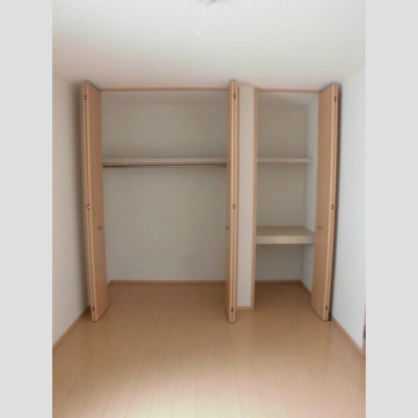 フローラ206号室 206　洋室クローゼット