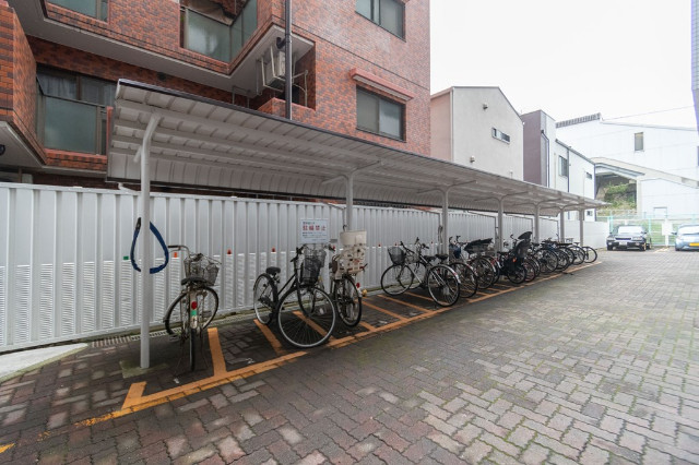 横浜南ガーデン 駐輪場