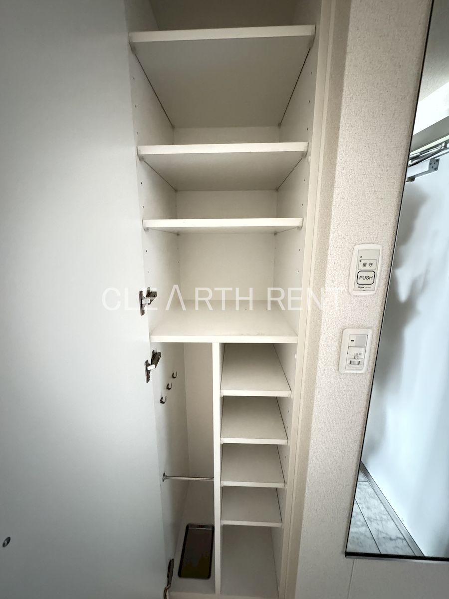 パレステュディオ文京湯島ＤＯＬＣＥ2階 収納