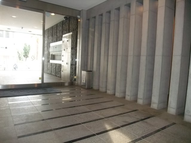 プライムアーバン烏山ガレリア105号室 エントランス