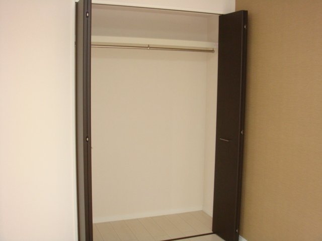 グランパ203号室 洋室5.7帖クローゼット