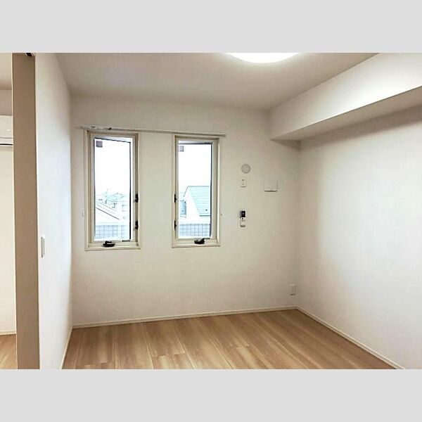 リビエールセレナ302号室 居室