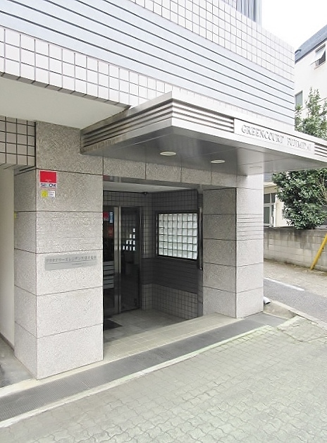 アクタアワーズレジデンス富士見台0206号室 エントランス1