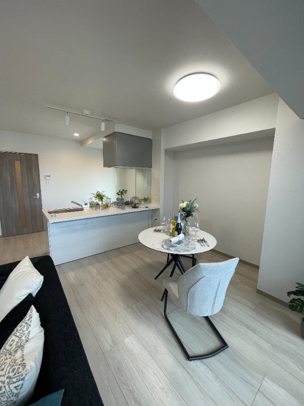 クロスゲート青葉台 ※写真は802号室