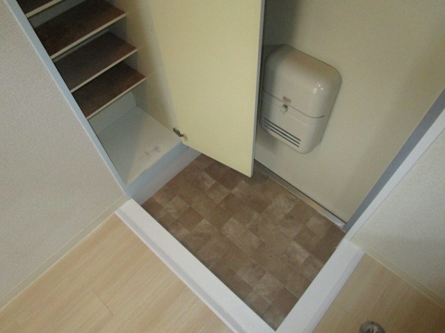 タウンコート田中3階 収納