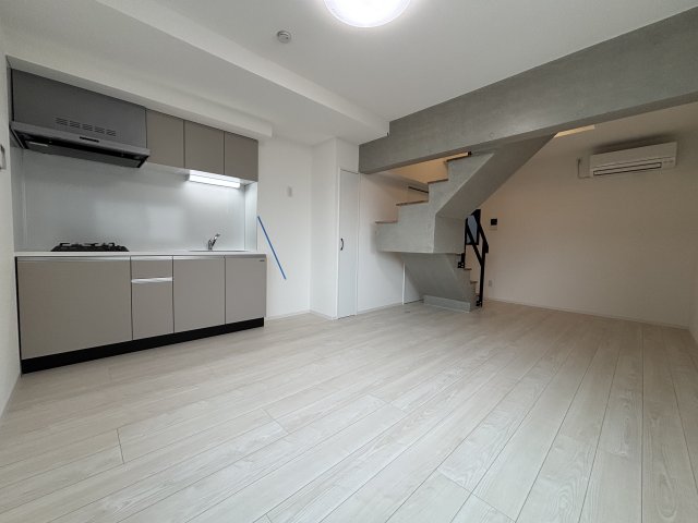 ブライト住吉402号室 リビング