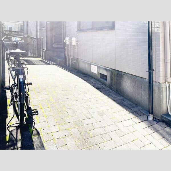 ハイムおもだか201号室 エントランス