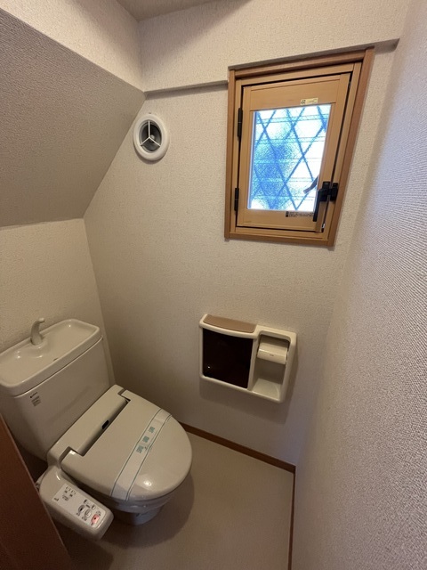 鷺宮４丁目戸建 トイレ