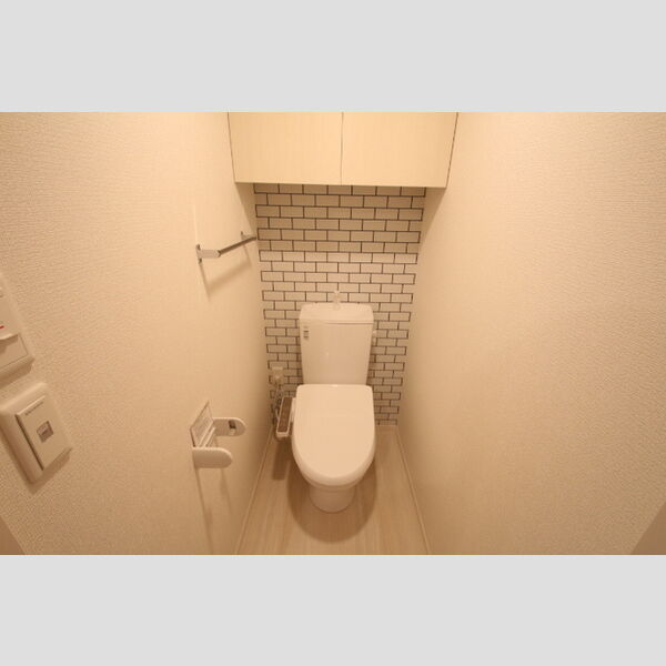 Precious Ⅱ(プレシャス ツー) トイレ温水洗浄便座・収納有り