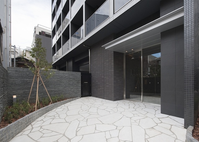 ガーラ・プレシャス渋谷6階 ゆとりのあるエントランスです