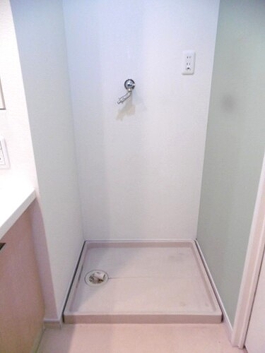 ライオンズタワー五反田2階 洗濯機置場　内装前