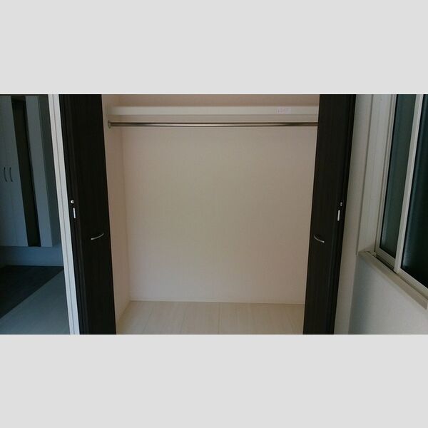 オーカー・ボア201号室 収納