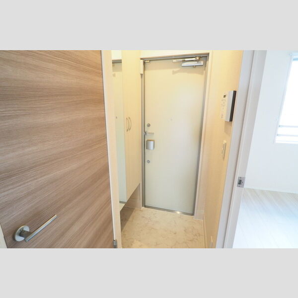 グランフォレストⅢ101号室 玄関