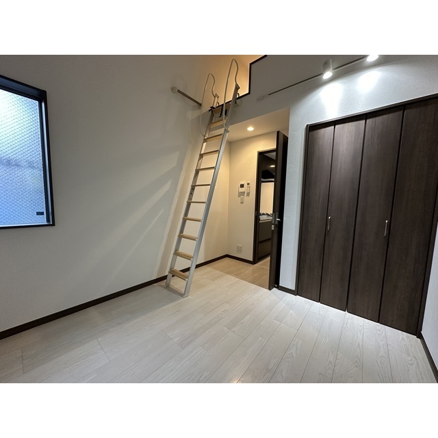 XinYi(シンイ)1996 洋室