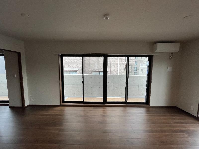 A-3 ASAGAYA Residence リビング