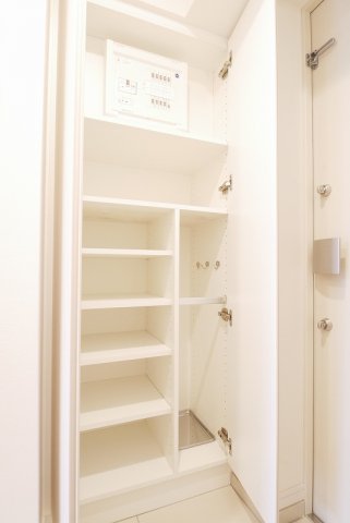 プレミアムキューブG北新宿 内観