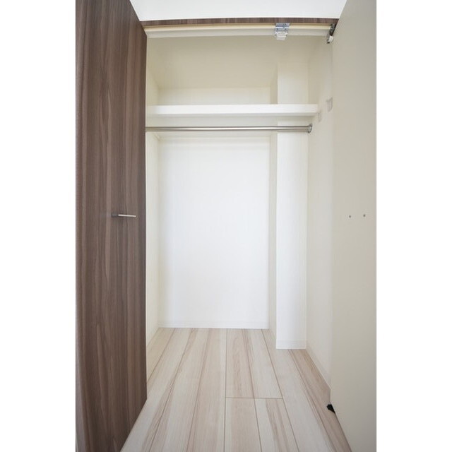 Court Blanche0402号室 内観