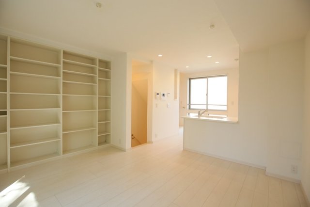 プラハテラス東大前 リビング