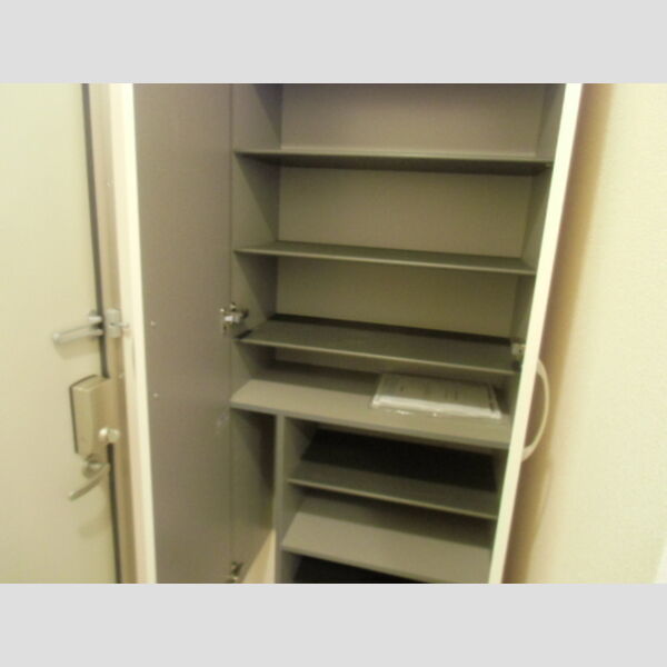 AMR24110号室 110(シューズボックス)