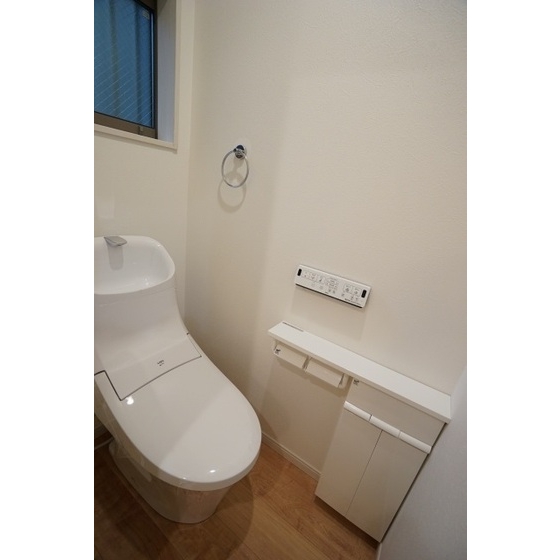 グランドール足立0101号室 トイレ