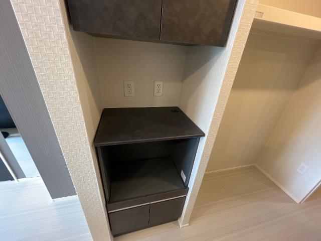 ラ・セルリアン（La Cerulean）202号室 キッチン収納（イメージ）