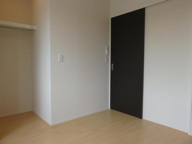 グレイシャス鎌倉201号室 洋室