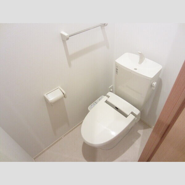 ベルミナ仙川203号室 203号室　トイレ