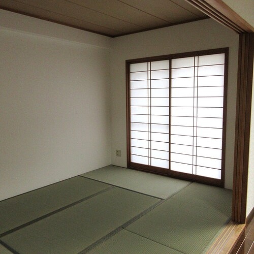 レクセルプラザ本厚木7階 和室 約6.2畳　※2024年11月撮影時