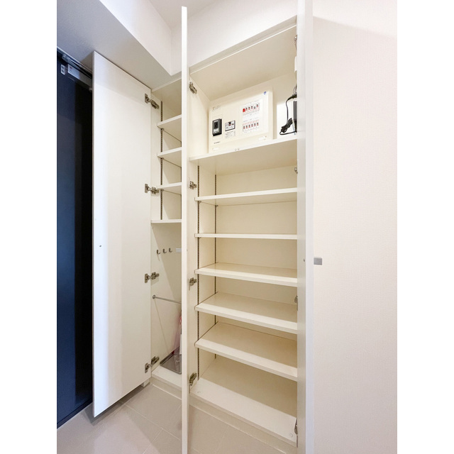 オーパスホームズ千駄木0306号室 同建物別部屋の参考画像