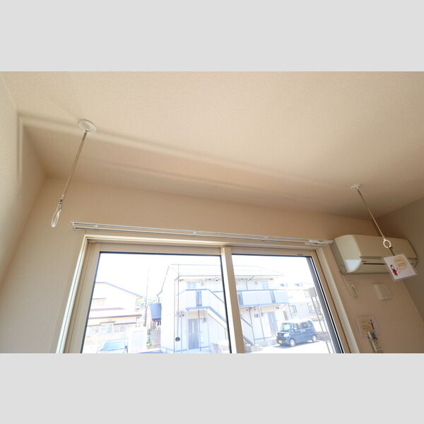 サンハウスナカノⅢ102号室 室内物干し