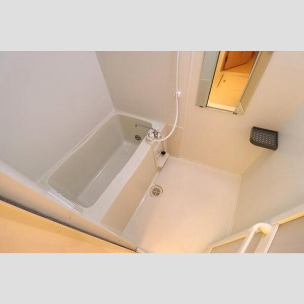 MTアーバンコート101号室 浴室