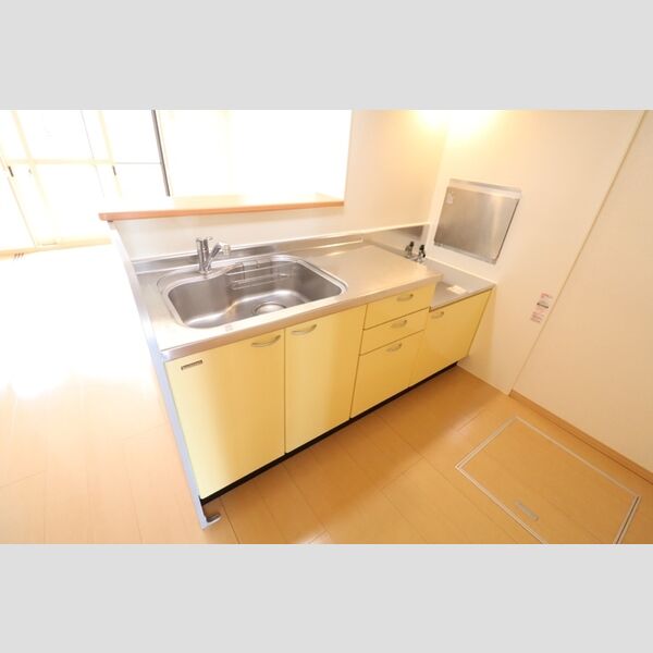 ラフィーネBaba102号室 対面キッチン