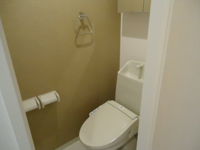 フィールドハイツ シャワー付トイレ