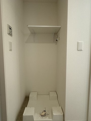 フロンティア新宿タワー1713号室 ※参考写真 