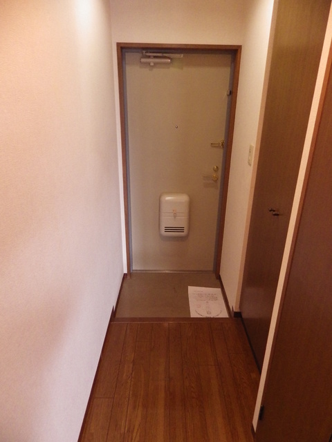 ＧＳ丸岡ビル0301号室 玄関