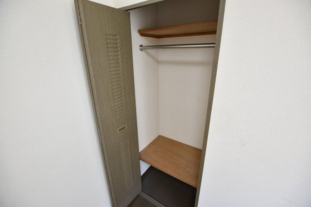 セザール池袋西301号室 収納