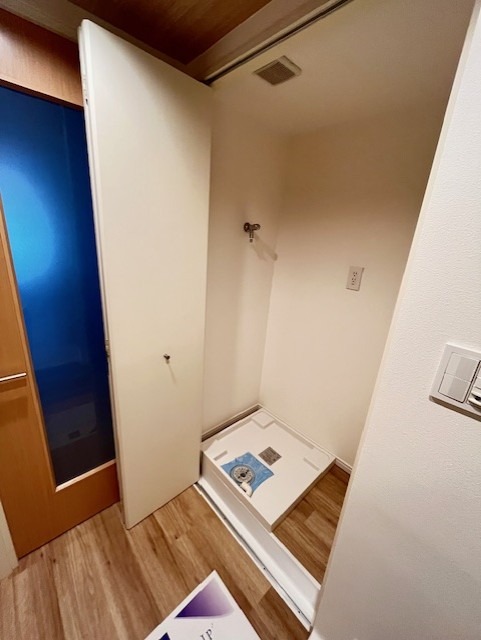 レジディア市ヶ谷2階 洗濯機置場