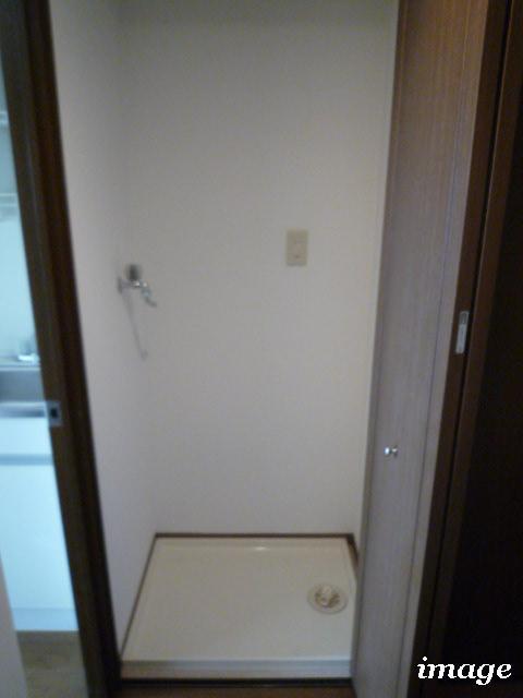 ガラ・ステージ目白台8階 洗濯機置場